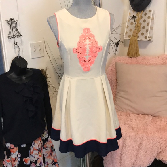 Bar III Dresses & Skirts - Bar III EUC fit and flare dress.